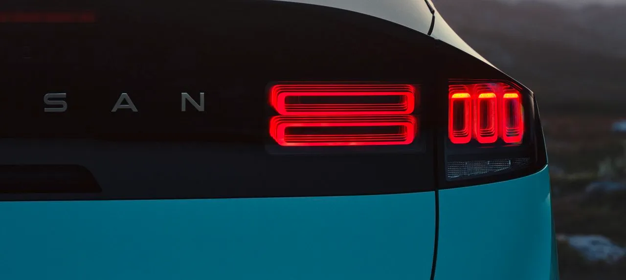 Faróis traseiros 3D do Nissan Leaf