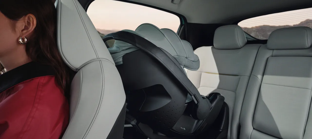 Nissan Leaf — cinco lugares reais